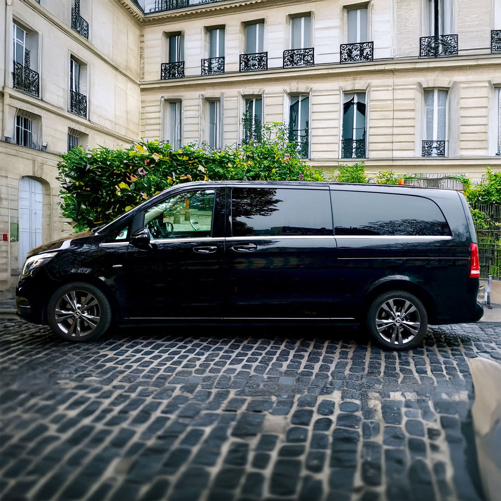 Mercedes driver service in Paris